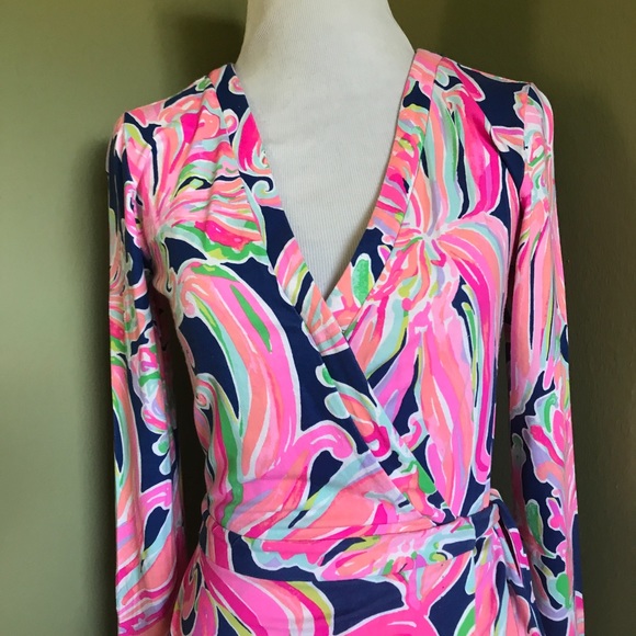 Lilly Pulitzer Tiki Wrap Romper Size XS - Picture 3 of 8